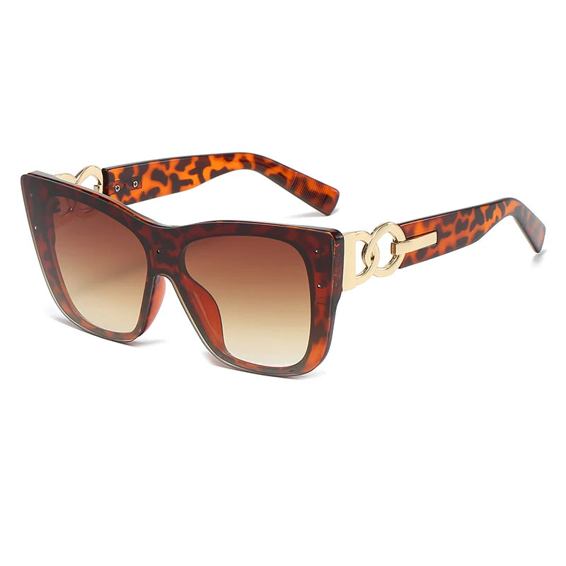 Qutox Luxe cat-eye sunglasses product showcase